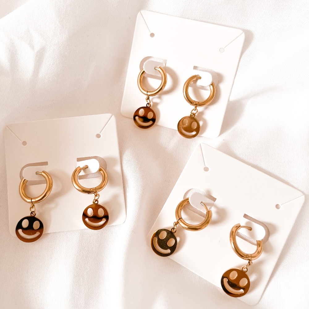 Smiley Earring